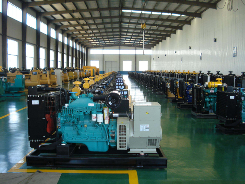 华亭租赁发电机-柴油发电机组冒蓝烟、冒黑烟、冒白烟故障分析