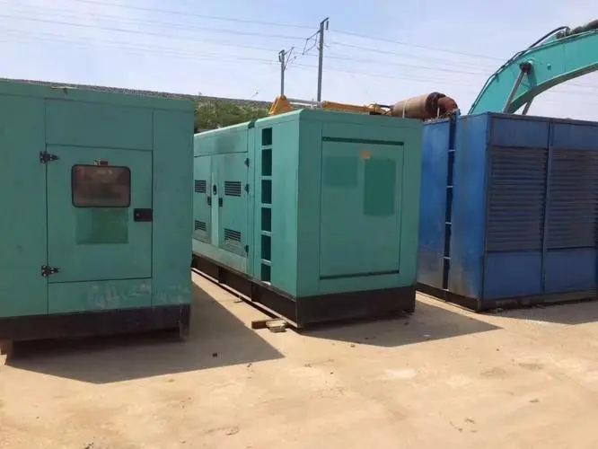 华亭柴油发电机组的电压和功率之间有什么关系？