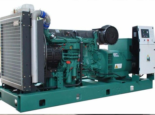 华亭柴油发电机组在低温环境下的保养周期是多久？