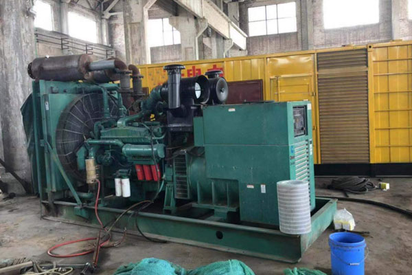 华亭发电机组的空气滤清器应该如何保养？