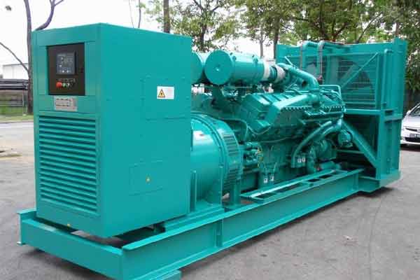 华亭柴油发电机组电压不稳定怎样维修？