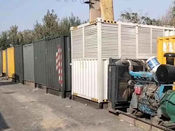 华亭200KW柴油发电机机组每小时油耗是多少？